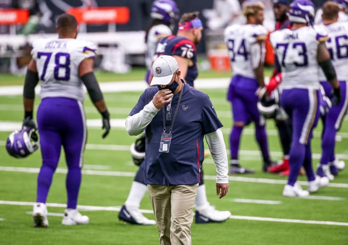 Bill O'Brien walks off the field after last game as Texans coach
